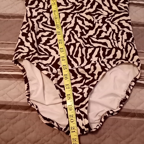 Lands' End Brown & White Zebra Print One Piece Swimsuit-🆕 - Picture 12 of 12